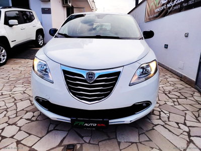 Lancia Ypsilon 1.3 MJT 16V 95 CV 5 porte S&S Silver (3)
