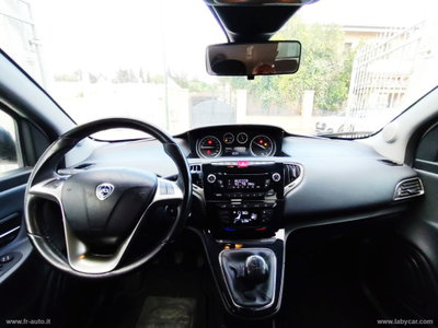 Lancia Ypsilon 1.3 MJT 16V 95 CV 5 porte S&S Silver (4)