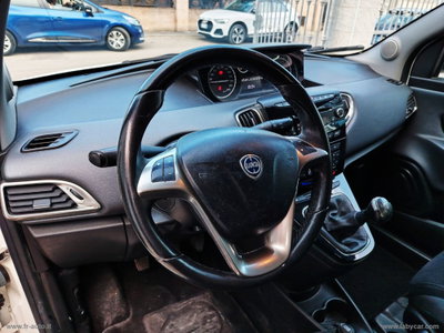 Lancia Ypsilon 1.3 MJT 16V 95 CV 5 porte S&S Silver (5)