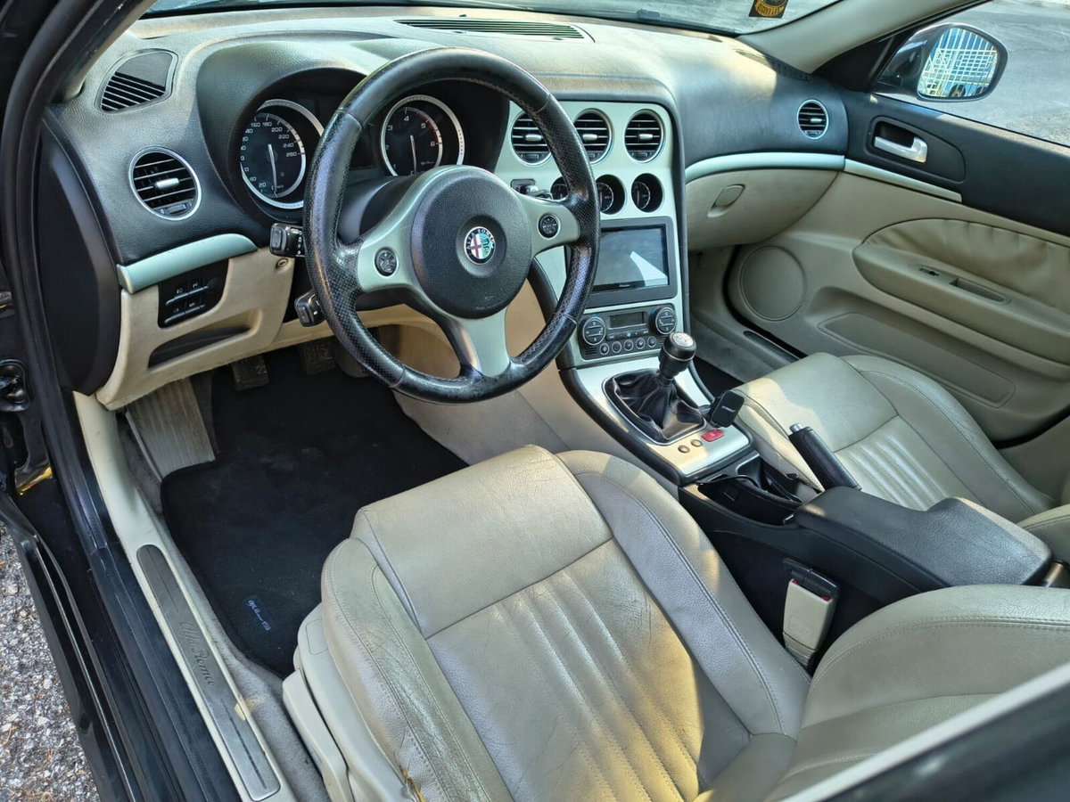 Alfa Romeo 159 SportWagon 1.9 JTDm 16V Sportwagon Distinctive (10)