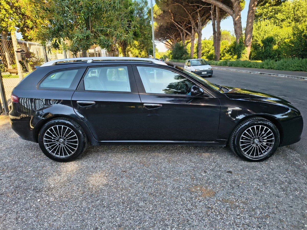 Alfa Romeo 159 SportWagon 1.9 JTDm 16V Sportwagon Distinctive (7)