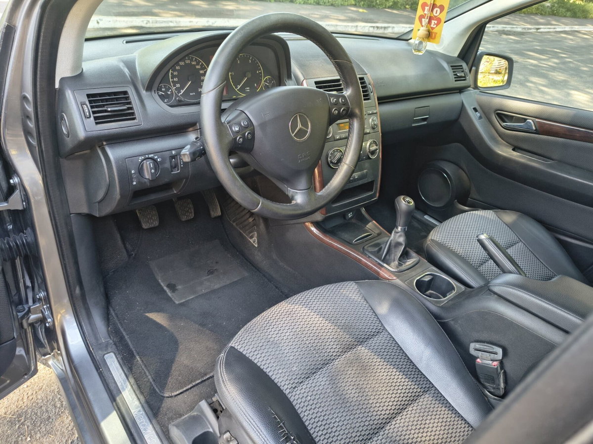 Mercedes-Benz Classe A 180 CDI Elegance (12)