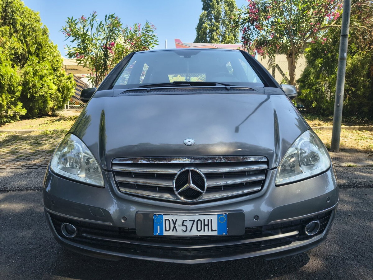 Mercedes-Benz Classe A 180 CDI Elegance (2)