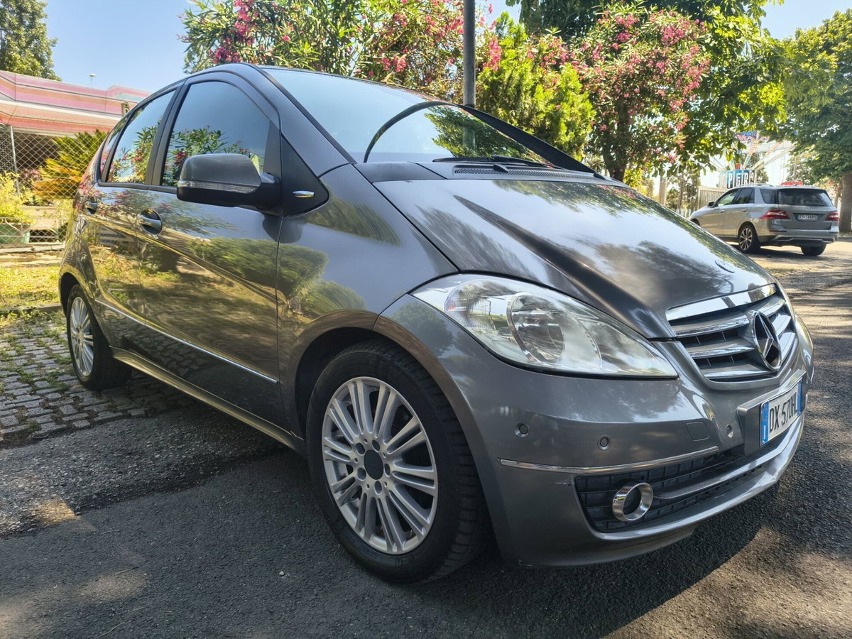 Mercedes-Benz Classe A 180 CDI Elegance (3)
