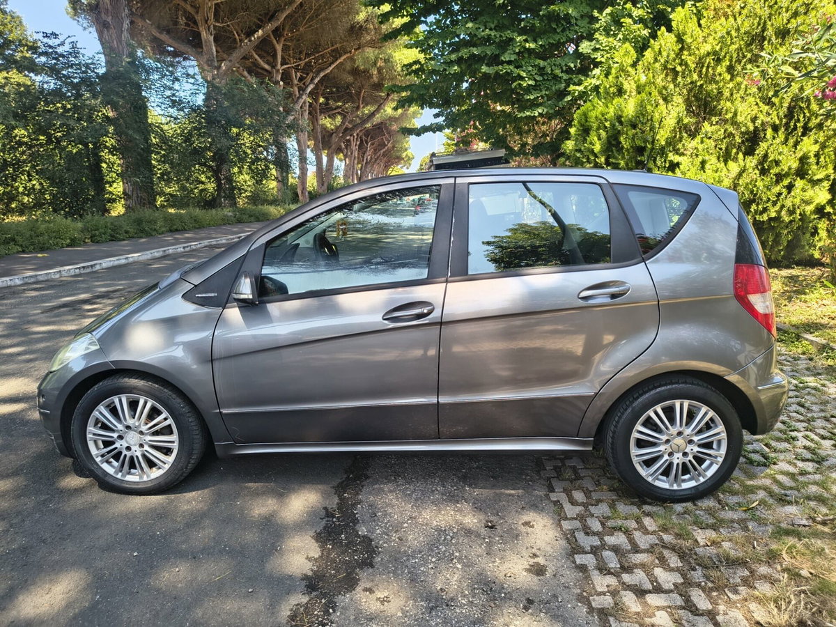 Mercedes-Benz Classe A 180 CDI Elegance (4)