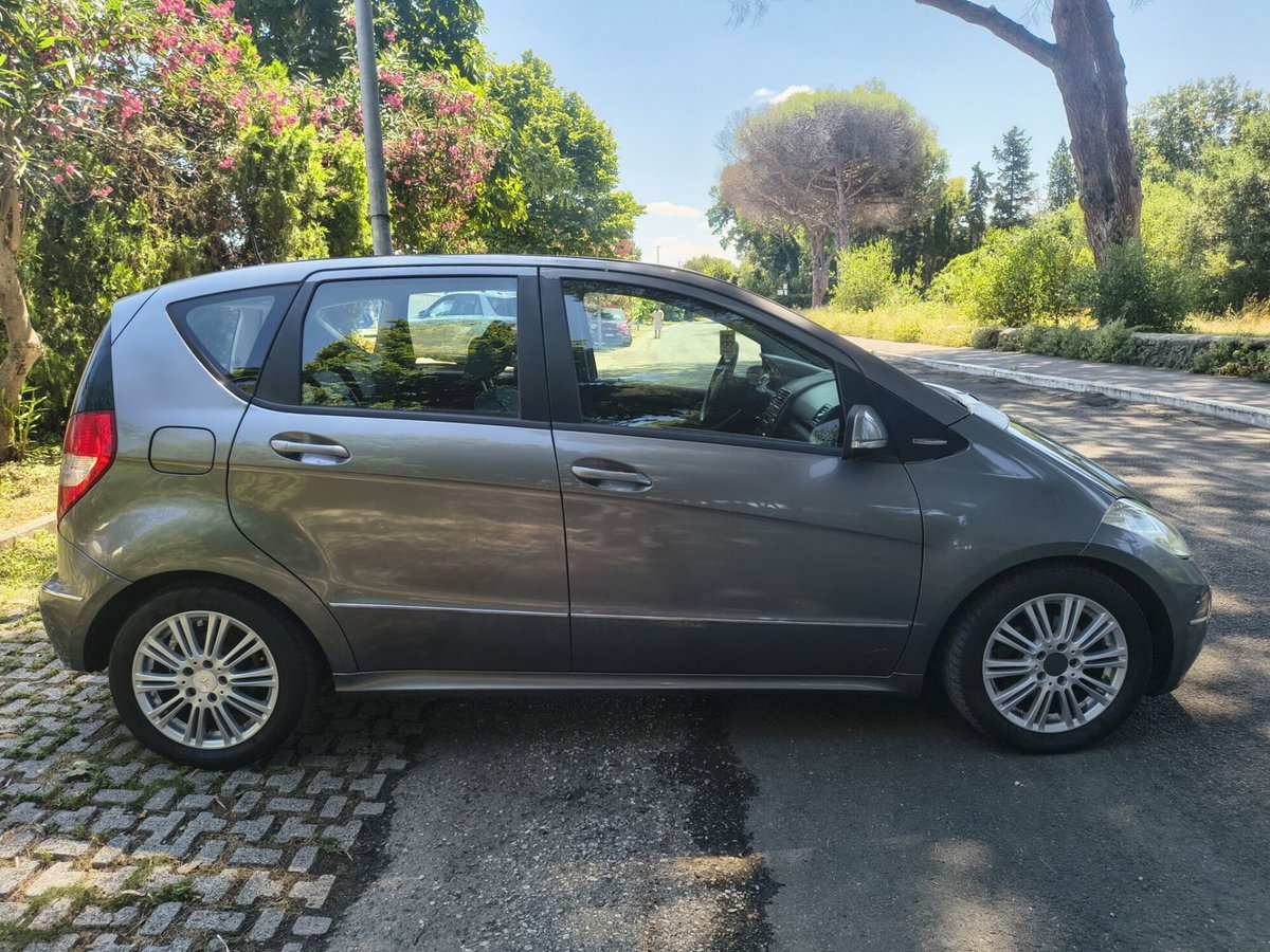 Mercedes-Benz Classe A 180 CDI Elegance (5)