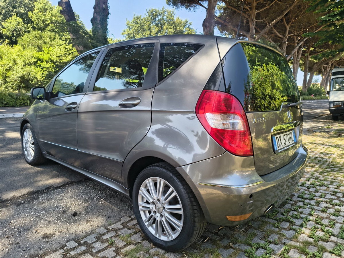 Mercedes-Benz Classe A 180 CDI Elegance (7)