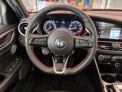Alfa Romeo Giulia 2.0 Turbo 280 CV AT8 AWD Q4 Estrema (11)
