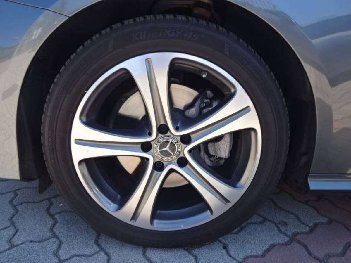 Mercedes-Benz Classe E Coupé 220 d 4Matic Premium (16)