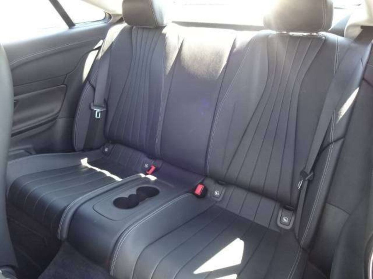 Mercedes-Benz Classe E Coupé 220 d 4Matic Premium (8)