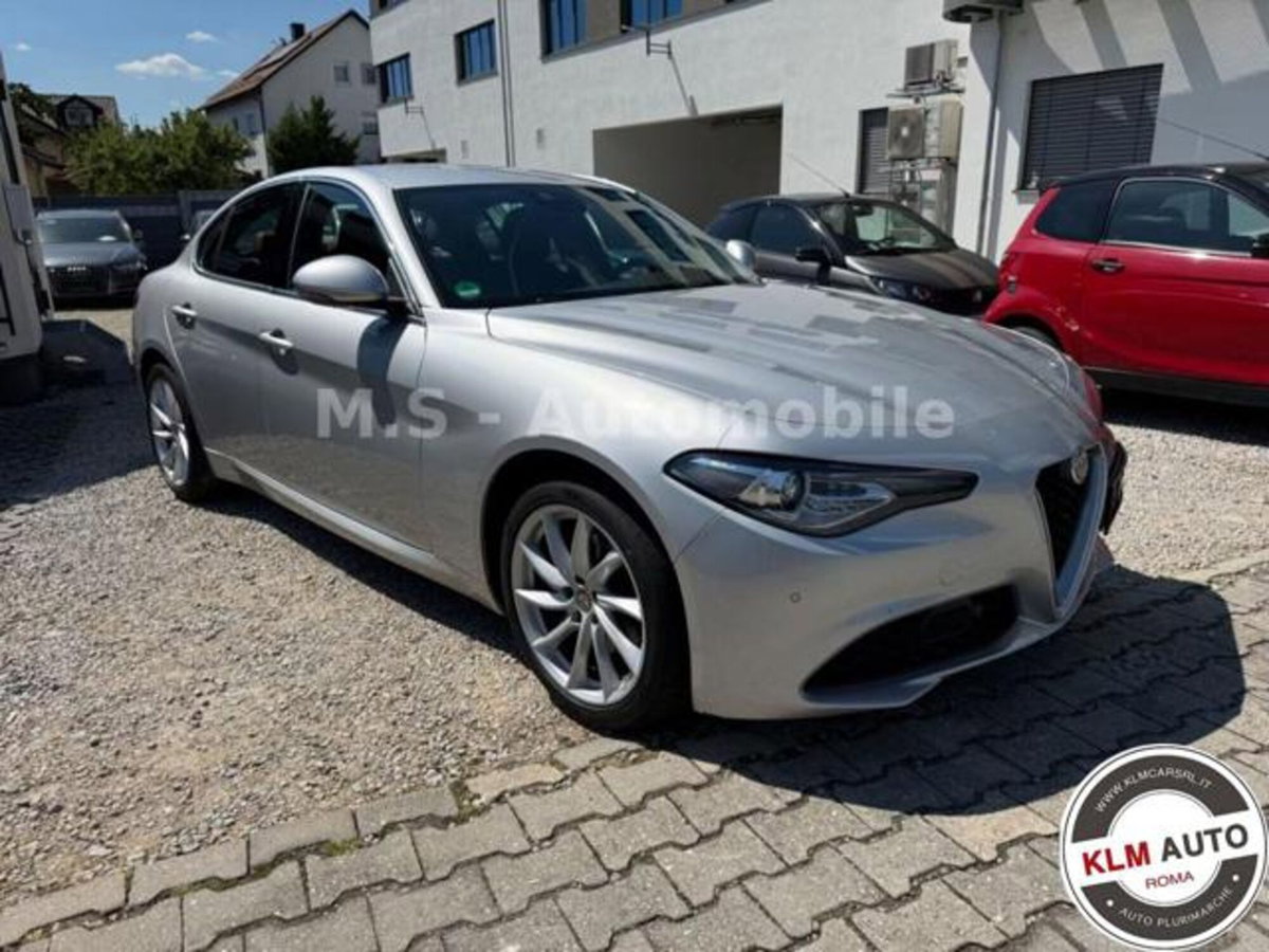 Alfa Romeo Giulia 2.0 Turbo 200 CV AT8 Executive (12)