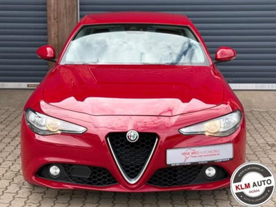 Alfa Romeo Giulia 2.0 Turbo 200 CV AT8 (4)