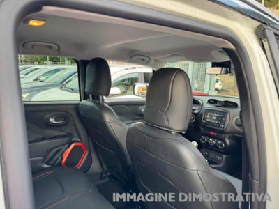Jeep Renegade 2.0 Mjt 140CV 4WD Active Drive Limited (15)