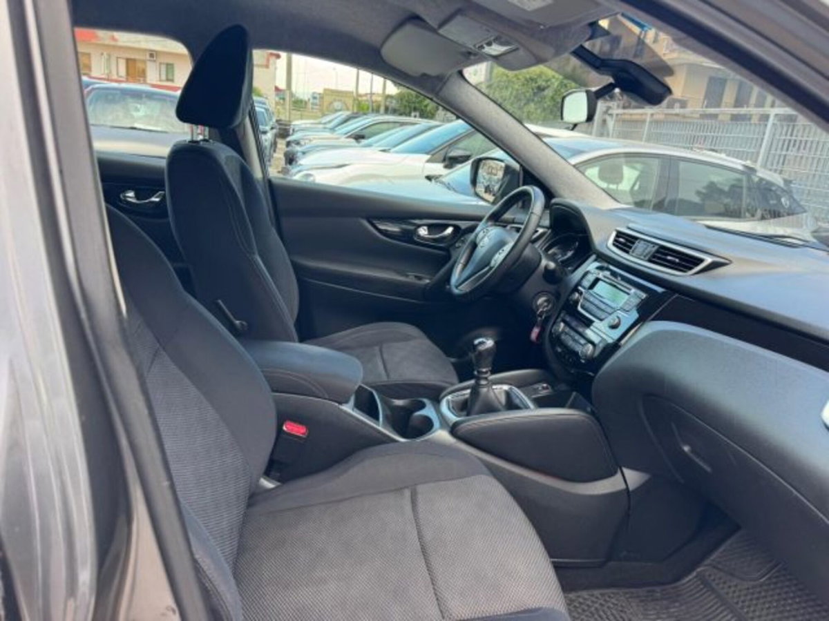 Nissan Qashqai 1.5 dCi Business (7)