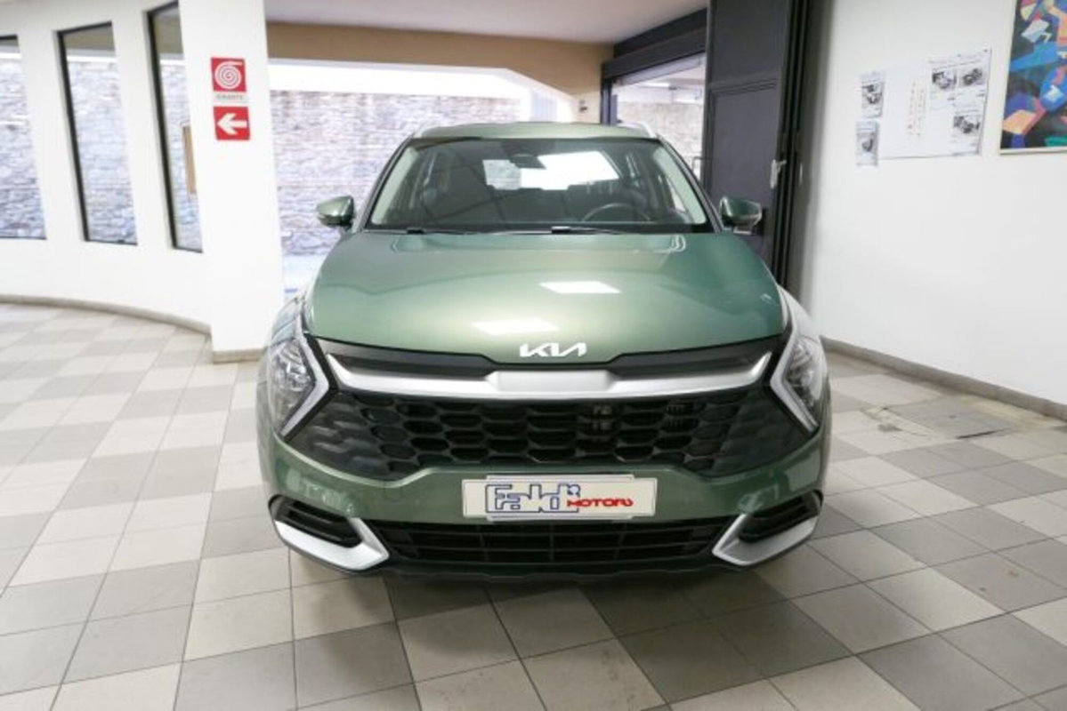 Kia Sportage 1.6 crdi mhev Business dct (2)