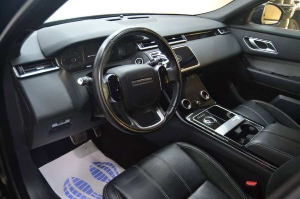 Land Rover Range Rover Velar 2.0D I4 180 CV R-Dynamic HSE (14)