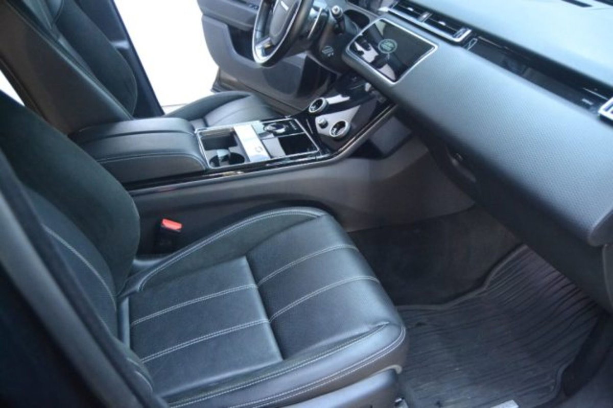 Land Rover Range Rover Velar 2.0D I4 180 CV R-Dynamic HSE (9)