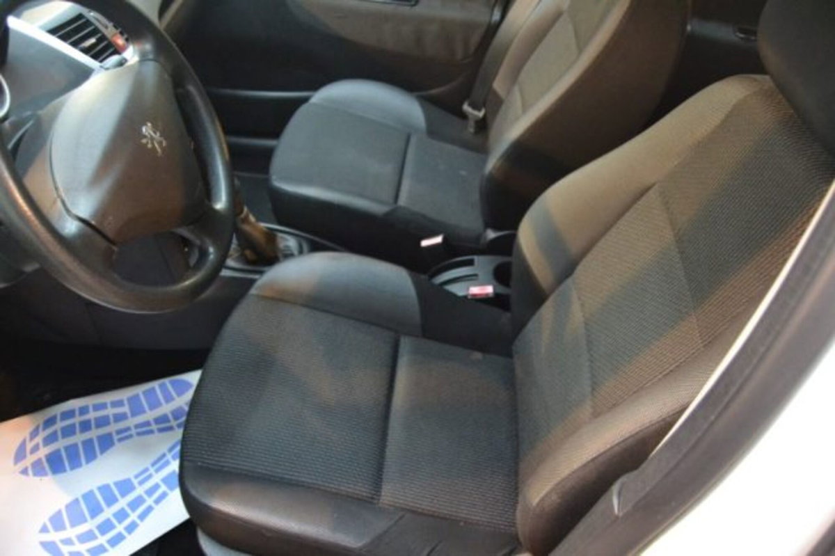 Peugeot 207 8V 75CV 5p. Energie ECO GPL (9)