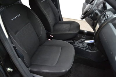 Dacia Duster 1.5 dCi 110CV 4x2 Lauréate (9)