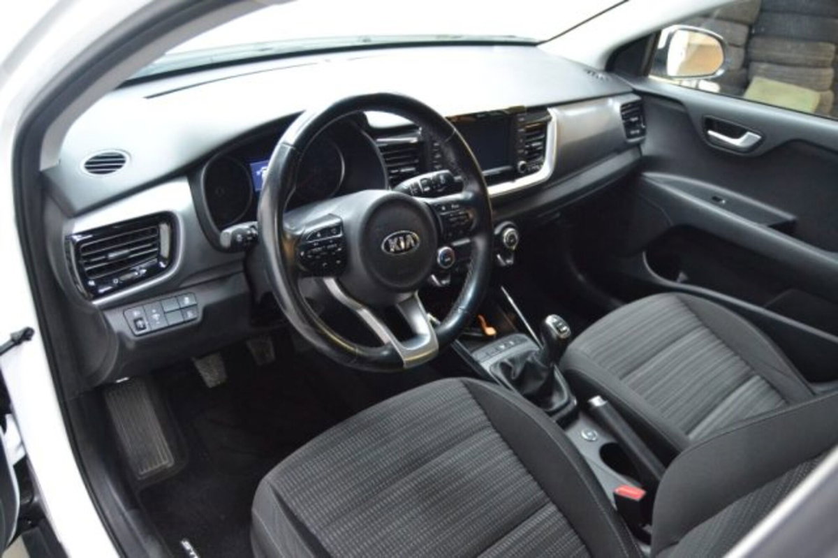 Kia Stonic 1.4 MPI EcoGPL Energy (9)