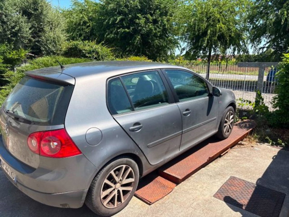 Volkswagen Golf 1.9 TDI DPF 5p. 5m. Comfortline