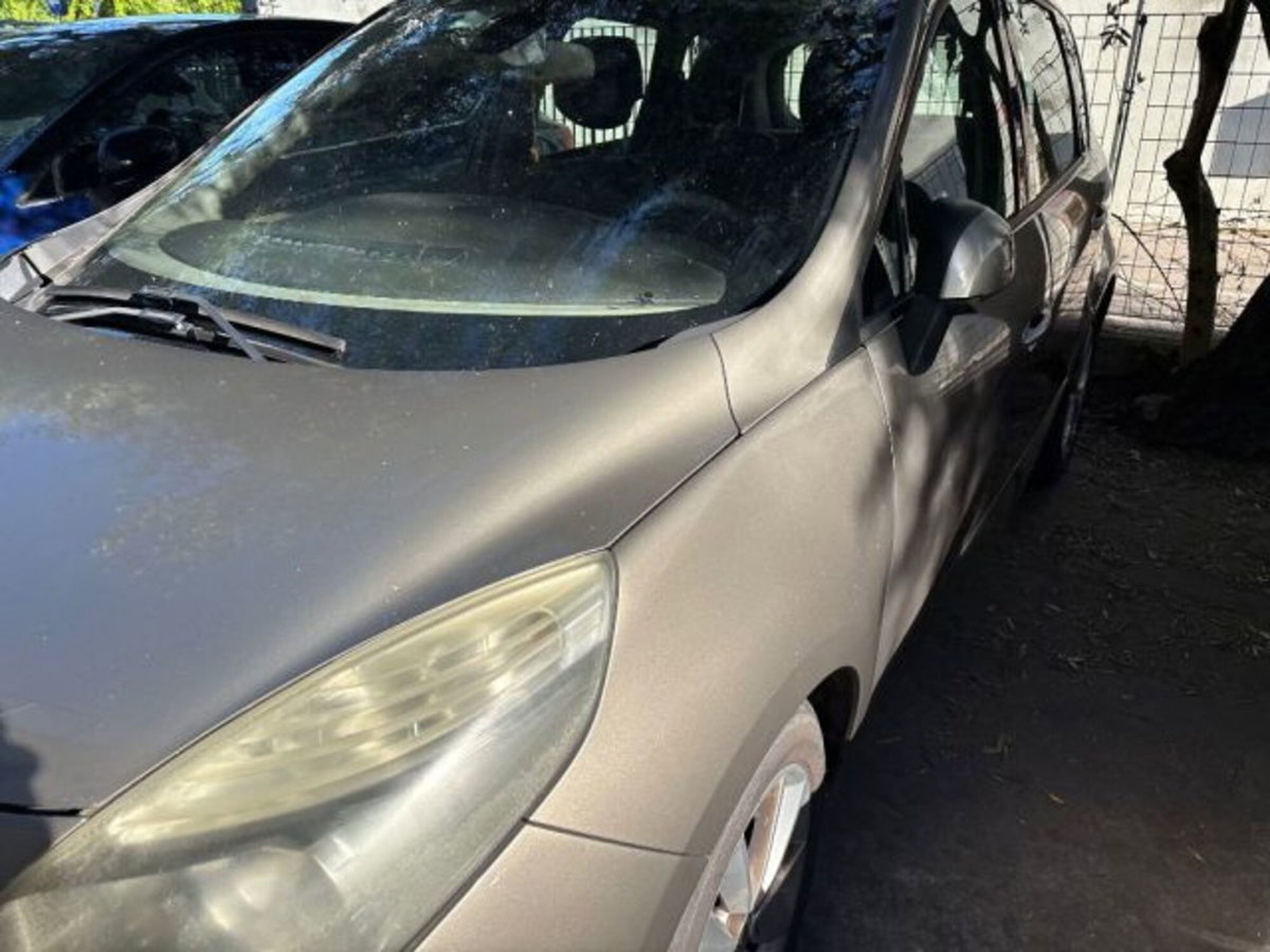 Renault Scenic E-Tech Electric 1.5 dCi 110CV EDC Energy (2)