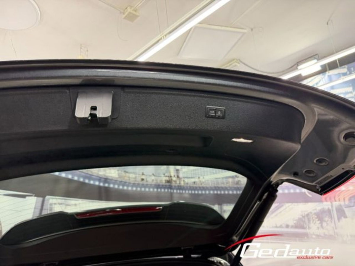 Audi Q5 40 TDI 204 CV quattro S tronic S line plus (11)
