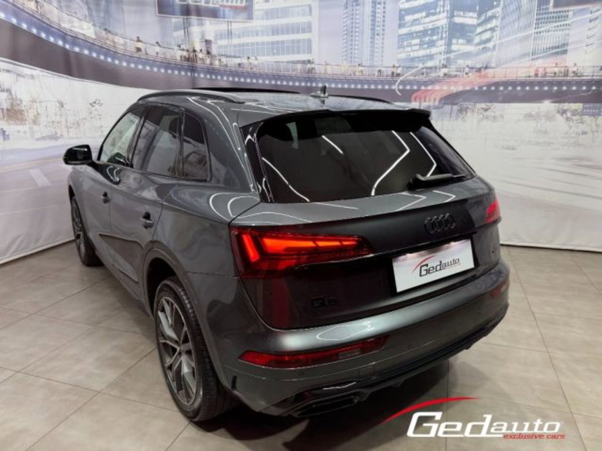 Audi Q5 40 TDI 204 CV quattro S tronic S line plus (8)