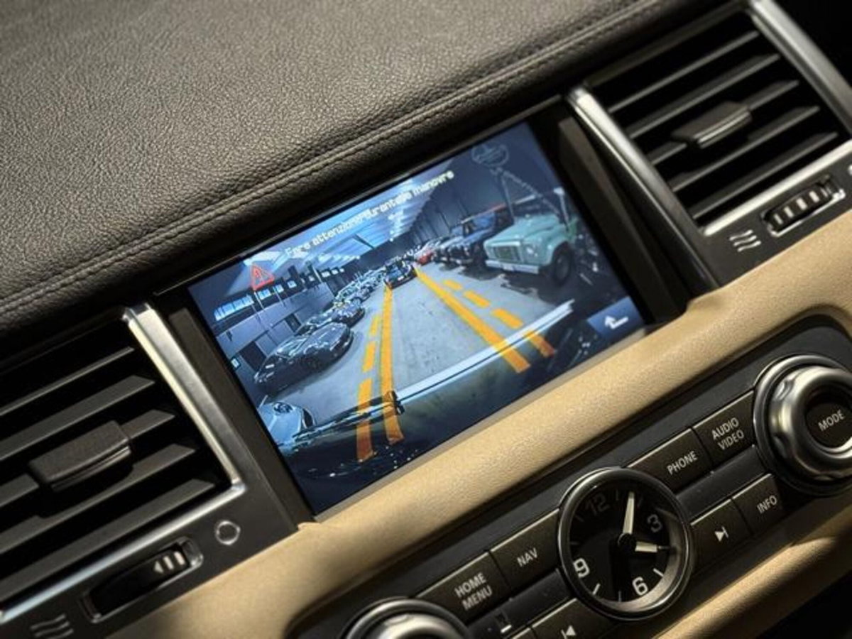 Land Rover Range Rover Sport 3.0 SDV6 HSE (14)