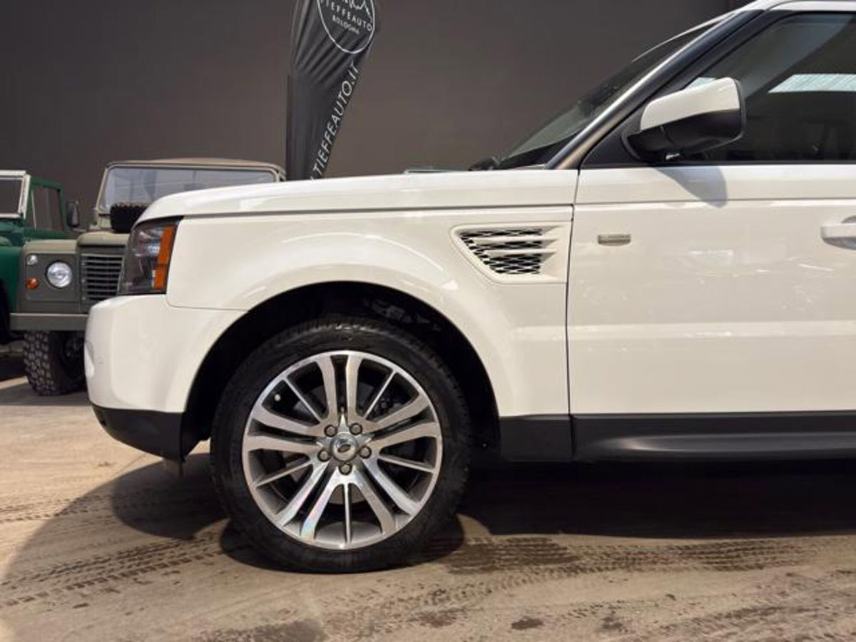Land Rover Range Rover Sport 3.0 SDV6 HSE (6)