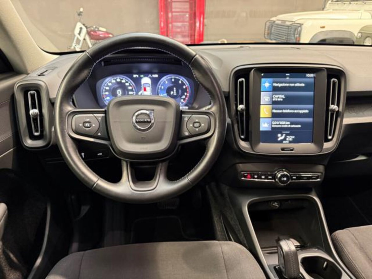 Volvo XC40 T2 Geartronic Momentum Core (11)