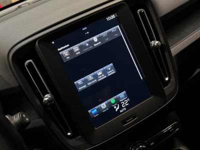 Volvo XC40 T2 Geartronic Momentum Core (15)