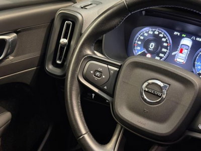 Volvo XC40 T2 Geartronic Momentum Core (18)
