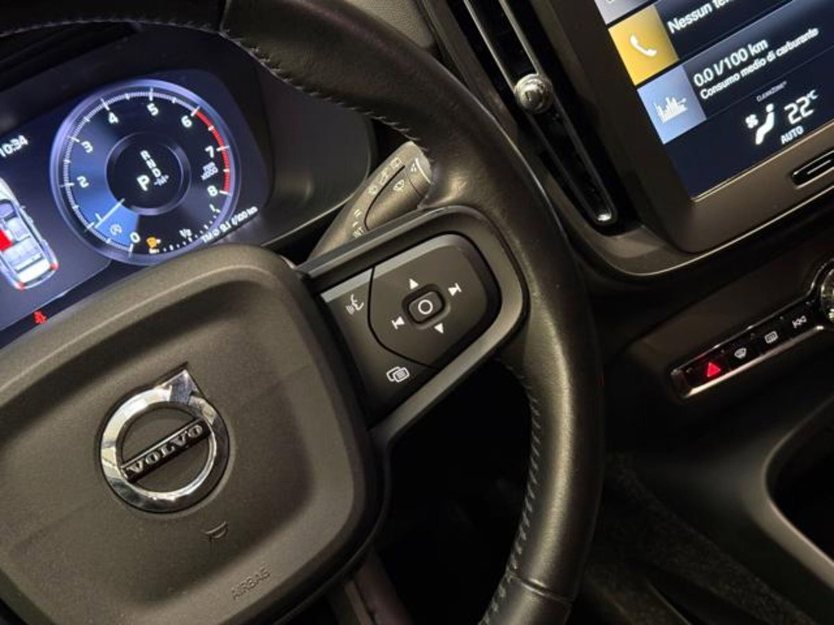Volvo XC40 T2 Geartronic Momentum Core (20)