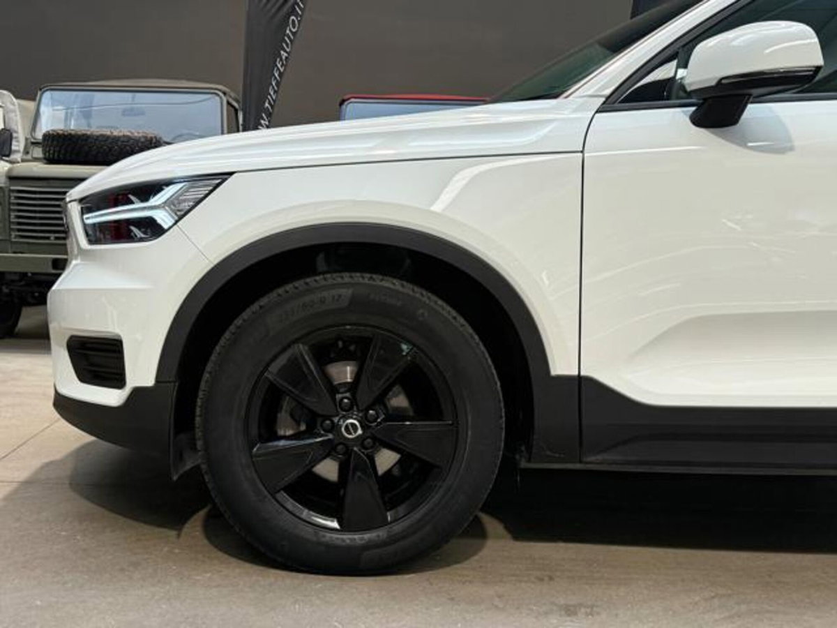 Volvo XC40 T2 Geartronic Momentum Core (7)