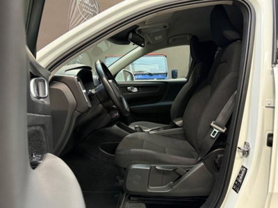 Volvo XC40 T2 Geartronic Momentum Core (8)