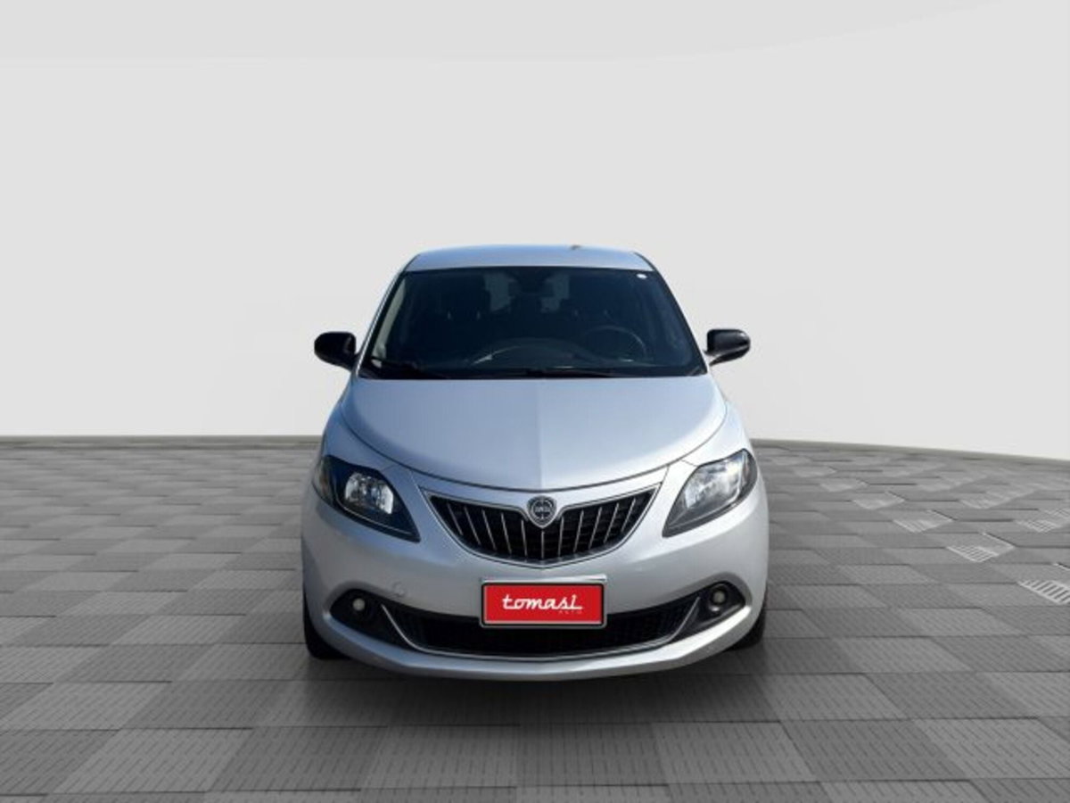 Lancia Ypsilon 1.0 FireFly 5 porte S&S Hybrid Gold Plus (8)