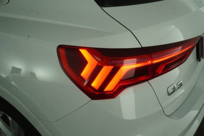 Audi Q3 Sportback 35 TDI quattro S tronic S line edition (9)