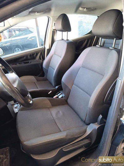 Peugeot 207 HDi 70CV 5p. Allure (13)