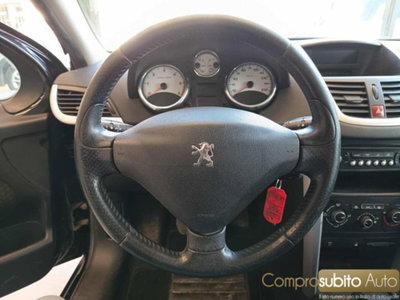 Peugeot 207 HDi 70CV 5p. Allure (16)
