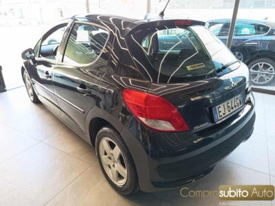 Peugeot 207 HDi 70CV 5p. Allure (4)