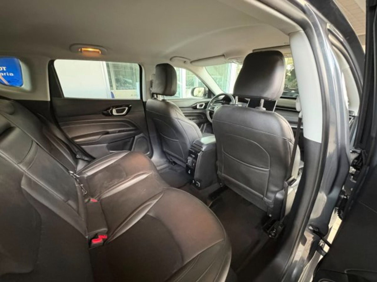 Jeep Compass 1.3 T4 190CV PHEV AT6 4xe Business Plus (6)