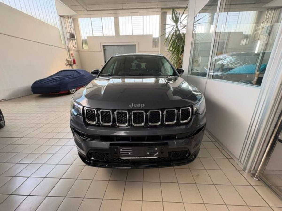 Jeep Compass 1.3 T4 190CV PHEV AT6 4xe Business Plus (7)