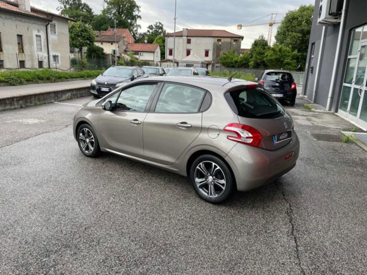 Peugeot 208 VTi 82 CV 5 porte Active (5)