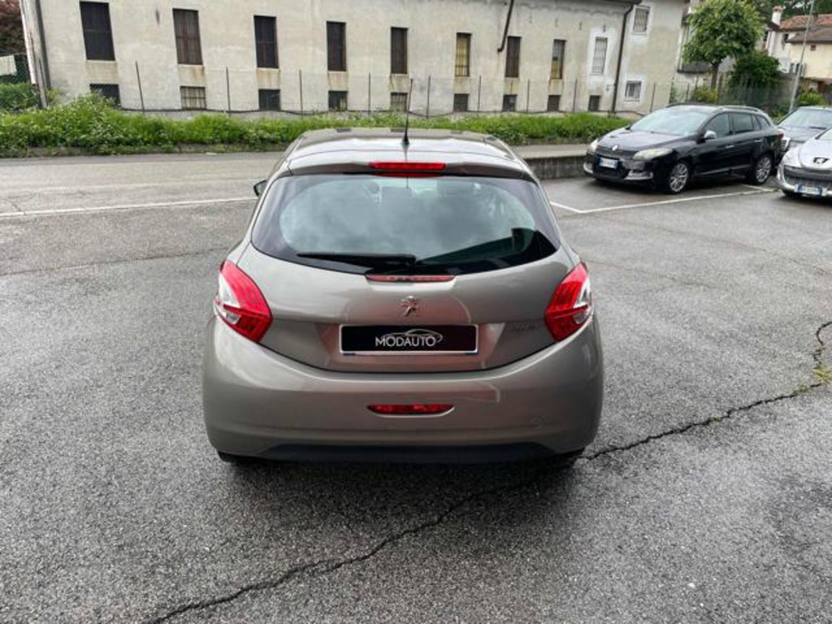 Peugeot 208 VTi 82 CV 5 porte Active (6)