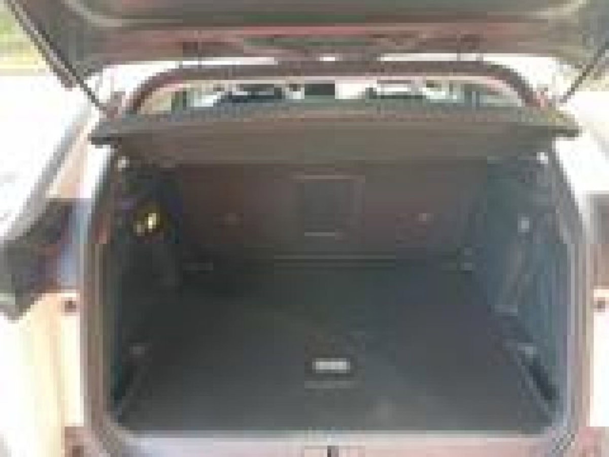 Peugeot 3008 PureTech Turbo 130 S&S EAT6 Crossway (8)