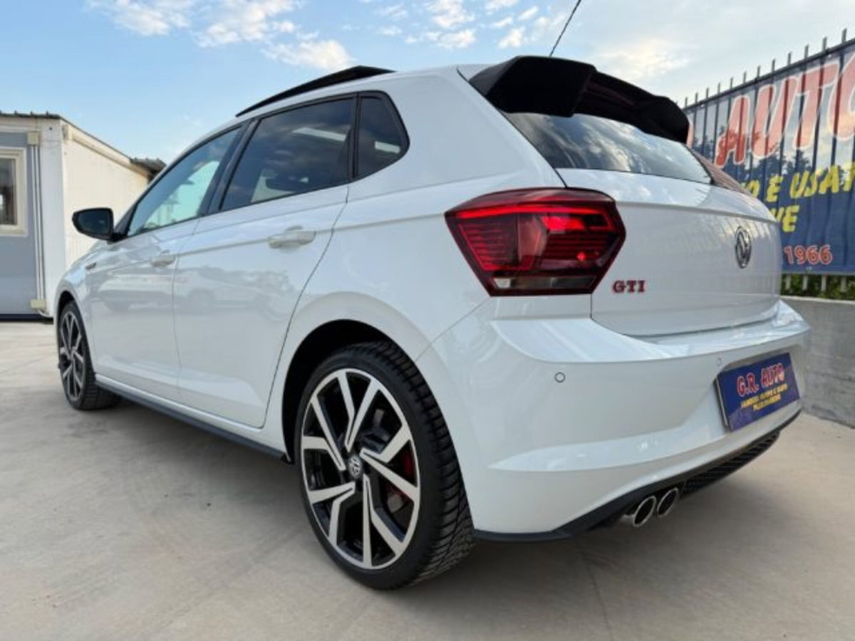 Volkswagen Polo 2.0 TSI DSG GTI BlueMotion Technology (7)