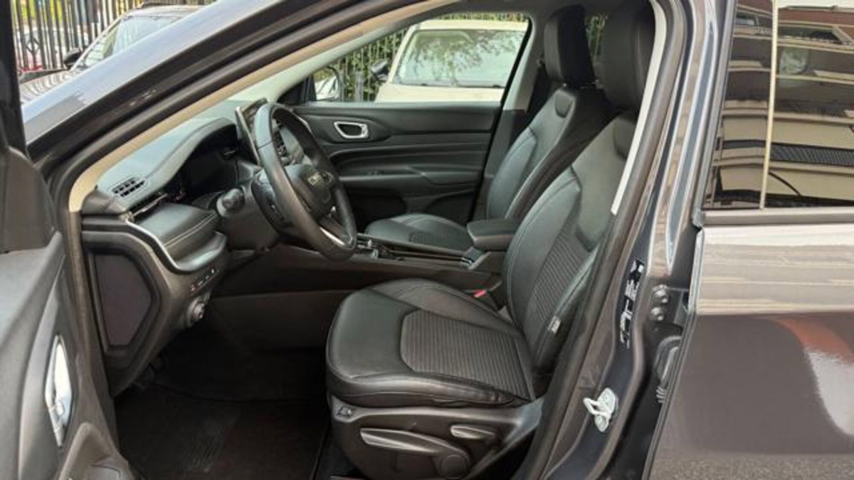 Jeep Compass 1.3 T4 190CV PHEV AT6 4xe Limited (13)
