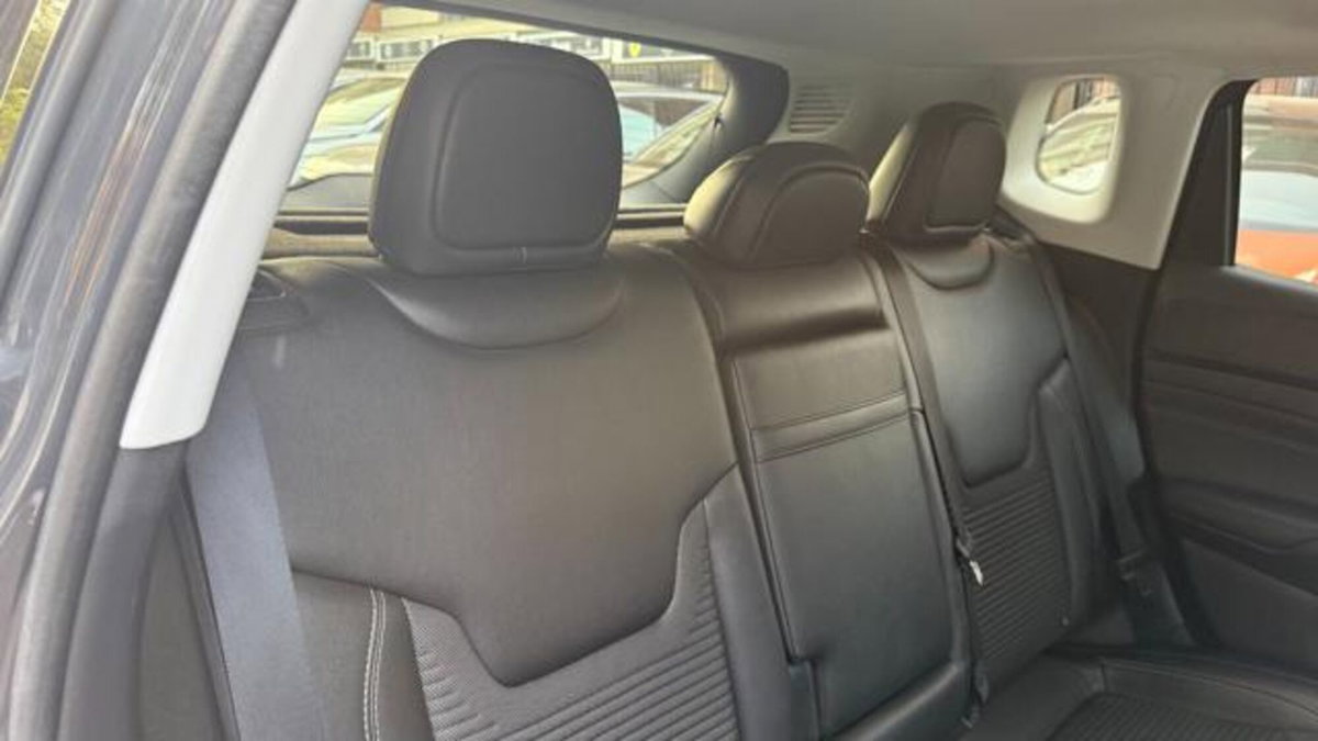 Jeep Compass 1.3 T4 190CV PHEV AT6 4xe Limited (17)