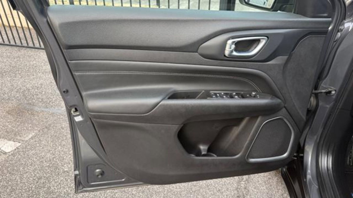 Jeep Compass 1.3 T4 190CV PHEV AT6 4xe Limited (19)